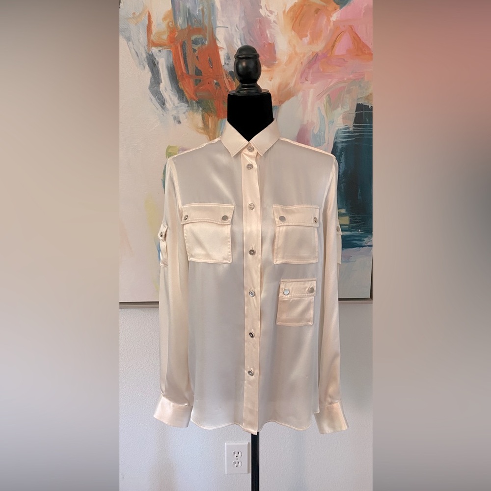 Dolce & Gabbana button down shirt. With metal buttons/pockets. Silk/cotton.Cream
